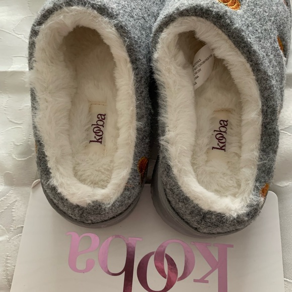 Kooba woman’s memory foam slippers New size small 5-6 - Picture 4 of 6